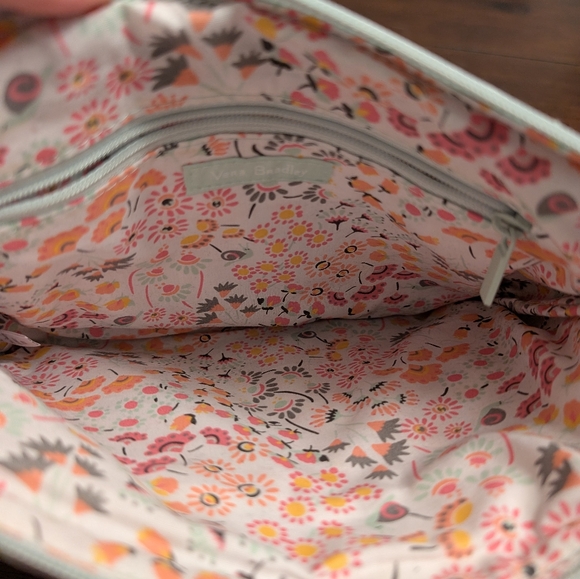 Vera Bradley Mint Flowers Hipster Crossbody Bag & Accordion Wristlet - Picture 5 of 16